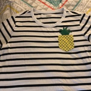Old Navy women’s striped tee